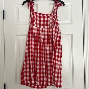 Old Navy women’s red and white short gingham dress. Size XS. New with tags.